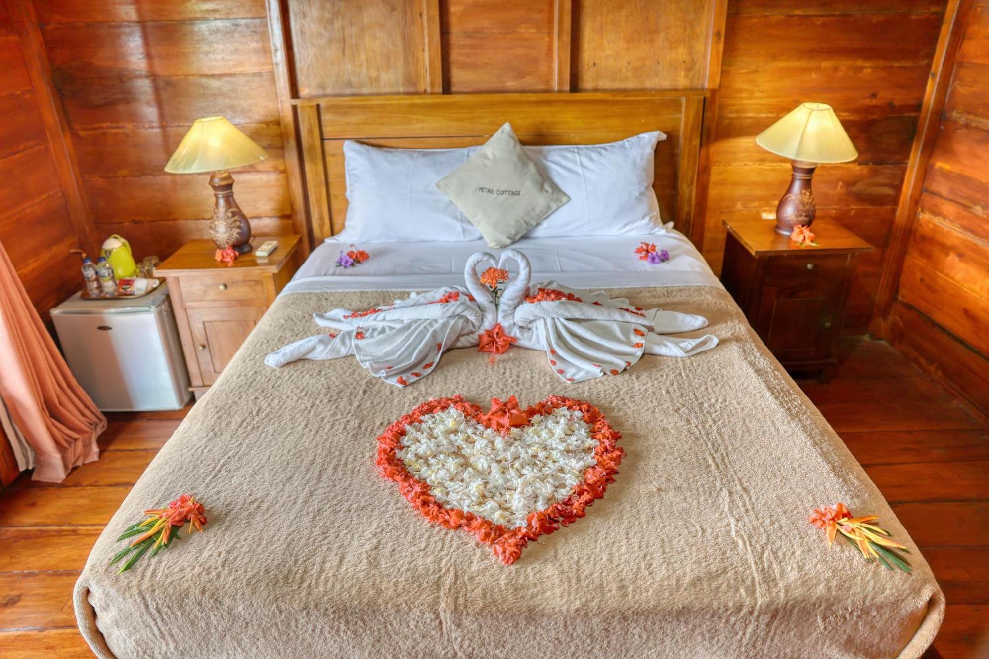 Petak Cottage Ped Bagian luar foto