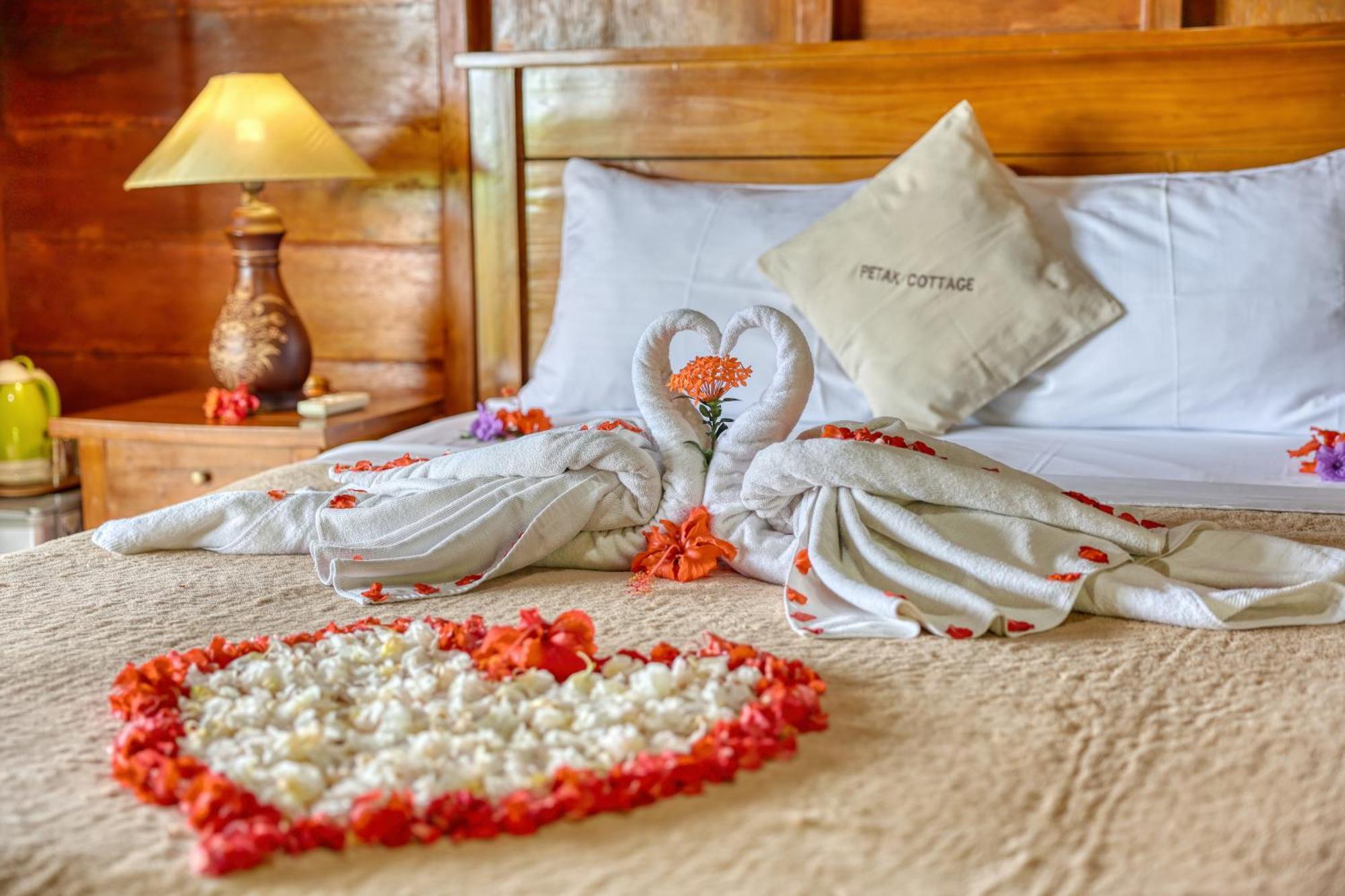 Petak Cottage Ped Bagian luar foto