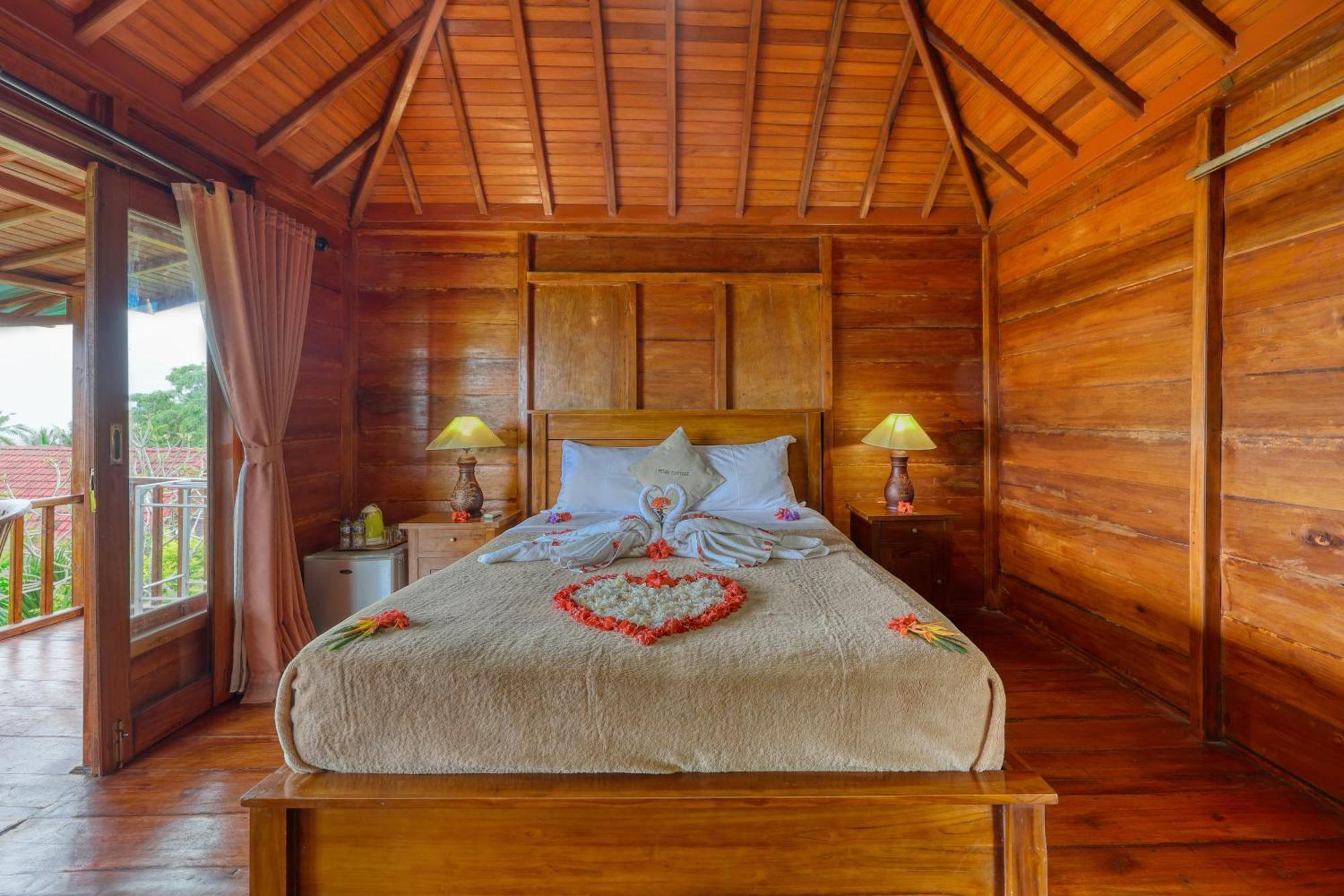 Petak Cottage Ped Bagian luar foto