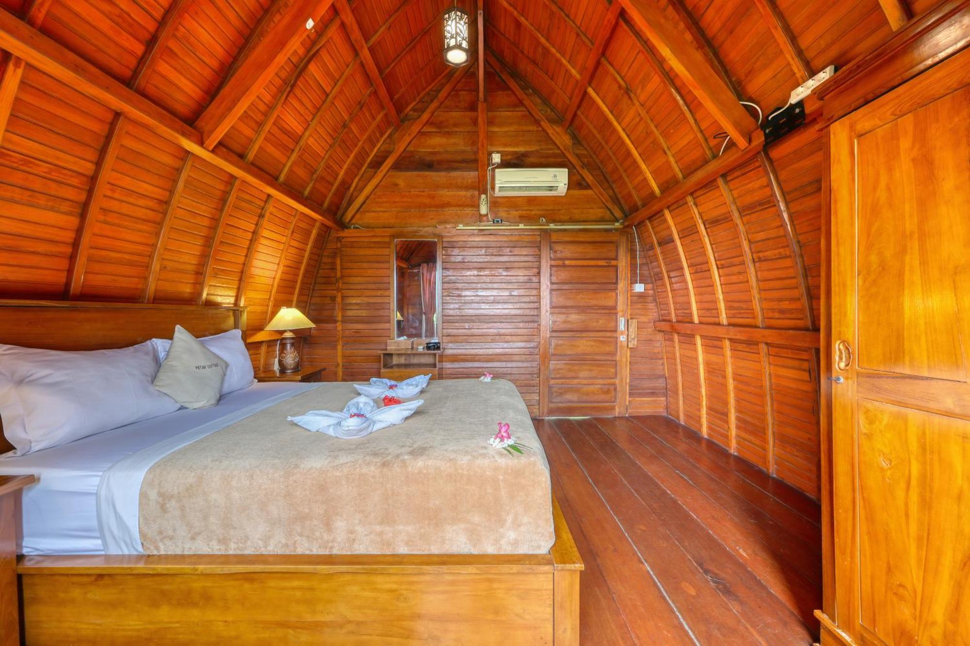 Petak Cottage Ped Bagian luar foto